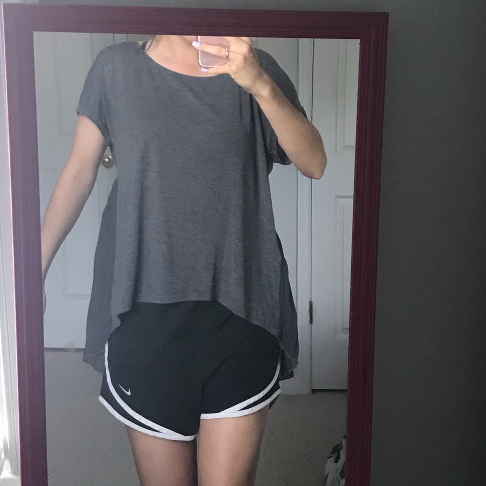 American Eagle Gray Shirt
